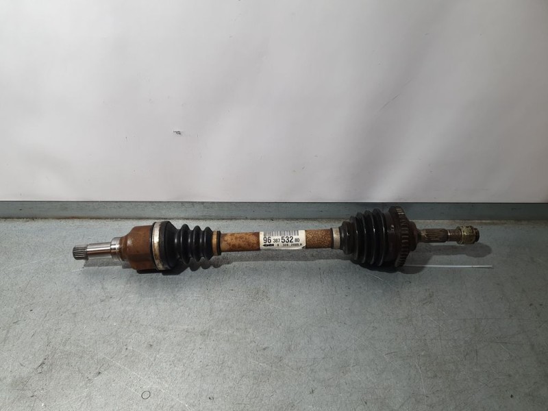 Recambio de transmision delantera izquierda para peugeot 206 berlina 1.4 hdi referencia OEM IAM 9638753280  