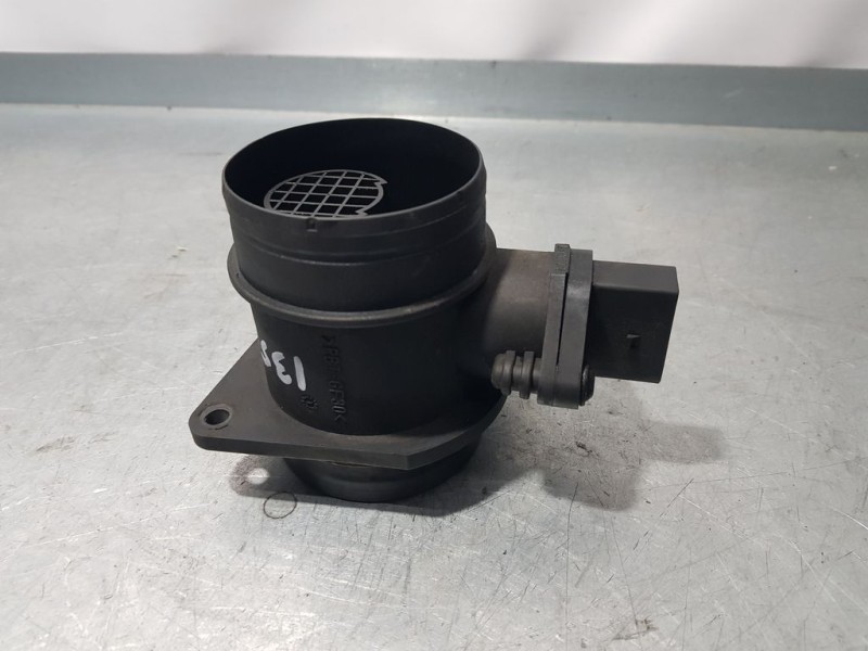 Recambio de caudalimetro para volkswagen golf v berlina (1k1) trendline referencia OEM IAM 038906461B 0281002531 BOSCH