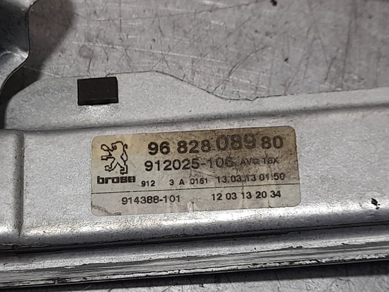 Recambio de elevalunas delantero izquierdo para peugeot 3008 style referencia OEM IAM 9682808980  ELECTRICO