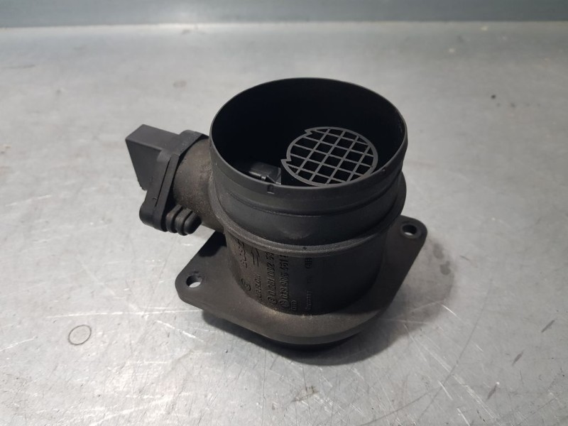 Recambio de caudalimetro para volkswagen golf v berlina (1k1) trendline referencia OEM IAM 038906461B 0281002531 BOSCH