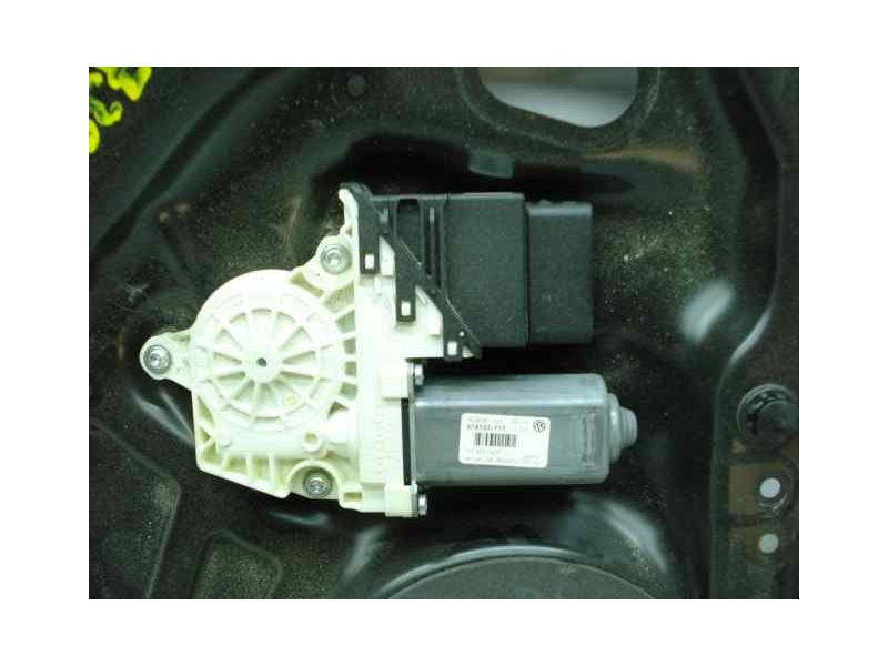 Recambio de elevalunas trasero izquierdo para volkswagen passat berlina (3c2) 2.0 tdi referencia OEM IAM   18 PINS