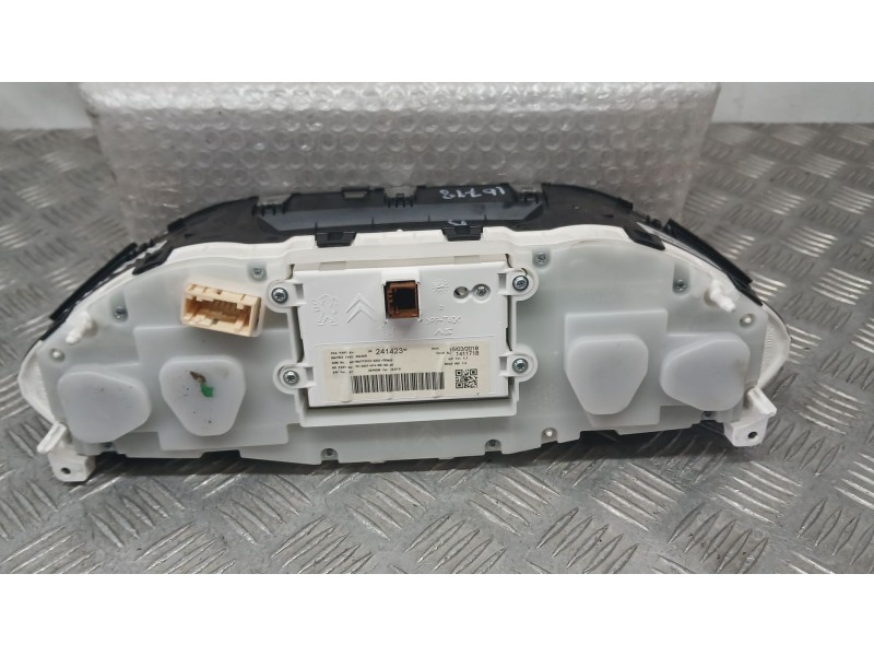 Recambio de cuadro instrumentos para peugeot 2008 i (cu_) 1.2 thp 110 / puretech 110 referencia OEM IAM 9824707380 PLASTICO FRON