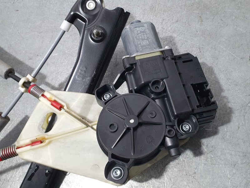 Recambio de elevalunas delantero izquierdo para volkswagen polo (6c1) comfortline bluemotion referencia OEM IAM 6R4837461N  ELEC