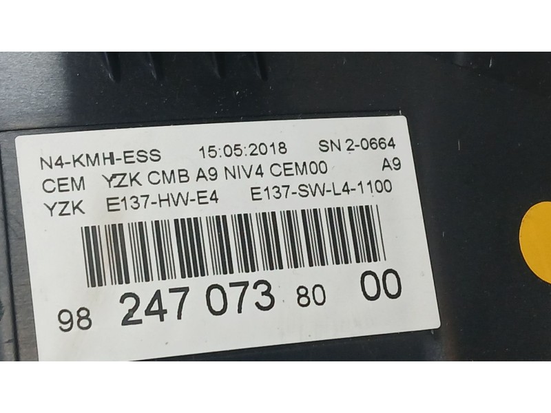 Recambio de cuadro instrumentos para peugeot 2008 i (cu_) 1.2 thp 110 / puretech 110 referencia OEM IAM 9824707380 PLASTICO FRON