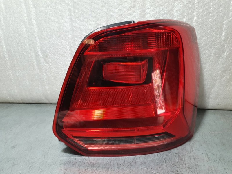 Recambio de piloto trasero derecho para volkswagen polo (6c1) comfortline bluemotion referencia OEM IAM 6C0945096F 0287314108 