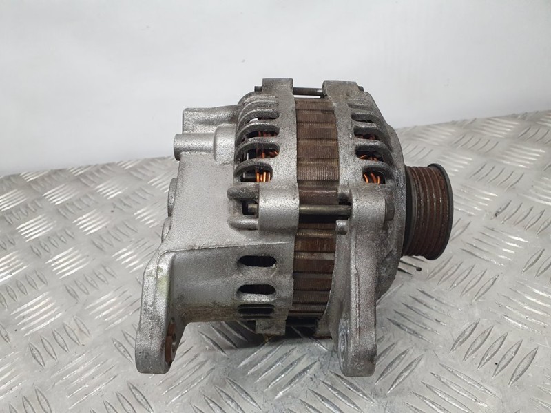 Recambio de alternador para subaru legacy berl./familiar b12 (be/bh) 2.5 gx edition berlina referencia OEM IAM 23700AA370 A2TB28