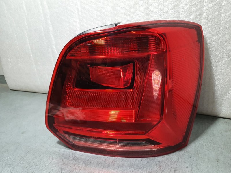 Recambio de piloto trasero derecho para volkswagen polo (6c1) comfortline bluemotion referencia OEM IAM 6C0945096F 0287314108 