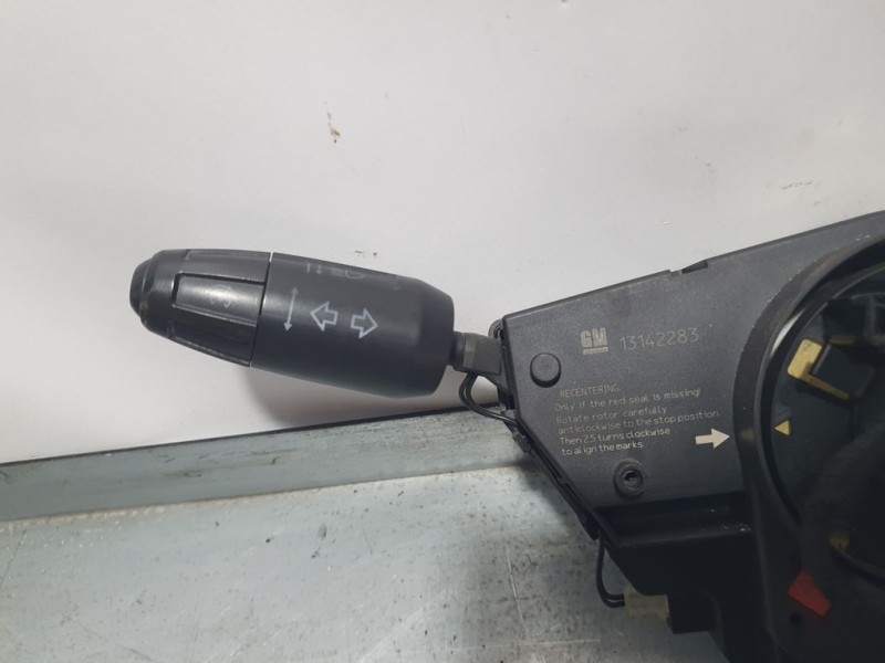 Recambio de mando luces y limpia para opel corsa d enjoy referencia OEM IAM 13142283 12274700 DELPHI