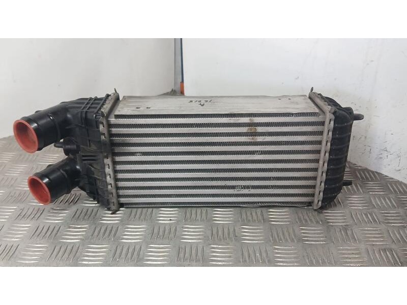 Recambio de intercooler para peugeot 2008 i (cu_) 1.2 thp 110 / puretech 110 referencia OEM IAM 9803900780 BEHR CV448005