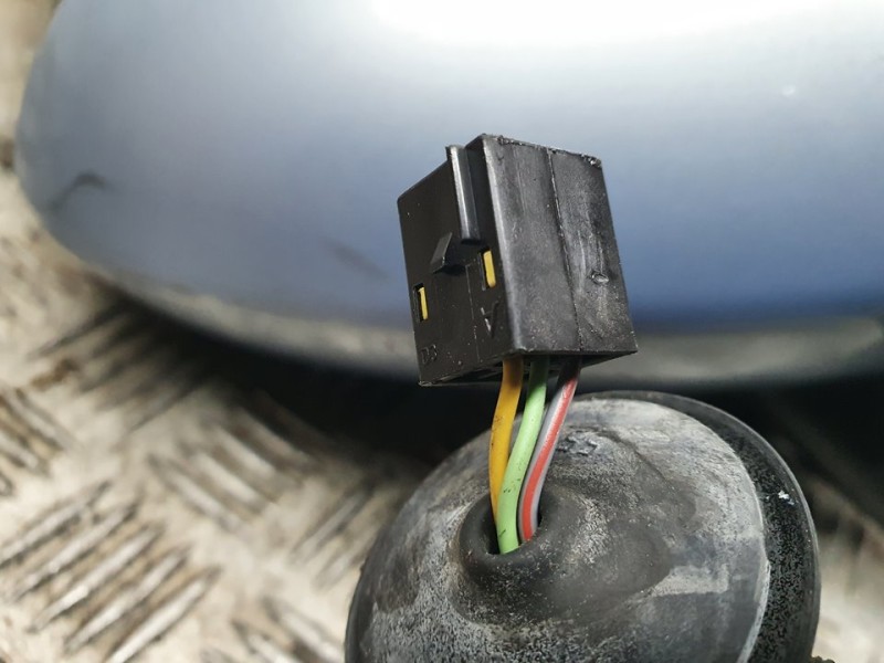 Recambio de retrovisor derecho para opel corsa d cosmo referencia OEM IAM 468435664  ELECTRICO/TOCADO