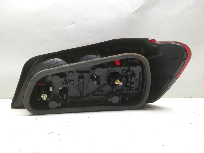 Recambio de piloto trasero izquierdo para peugeot 306 berlina 3/5 puertas (s1) referencia OEM IAM   