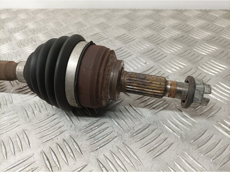 Recambio de transmision delantera derecha para renault captur life referencia OEM IAM 391005624R  