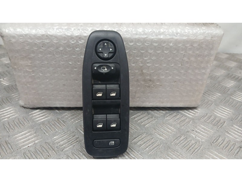 Recambio de mando elevalunas delantero izquierdo para peugeot 2008 i (cu_) 1.2 thp 110 / puretech 110 referencia OEM IAM 9824253