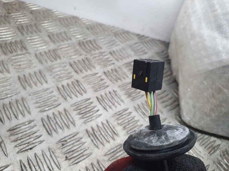 Recambio de retrovisor izquierdo para opel corsa d cosmo referencia OEM IAM 3 CABLES  ELECTRICO/TOCADO