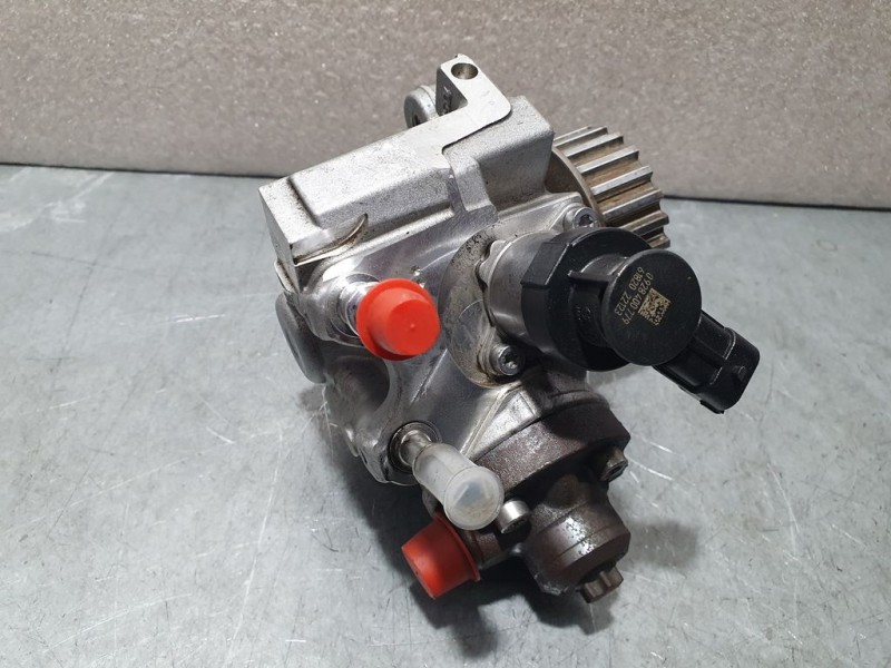 Recambio de bomba alta presion para peugeot 2008 (--.2013) active referencia OEM IAM 9811347380 0445010739 BOSCH