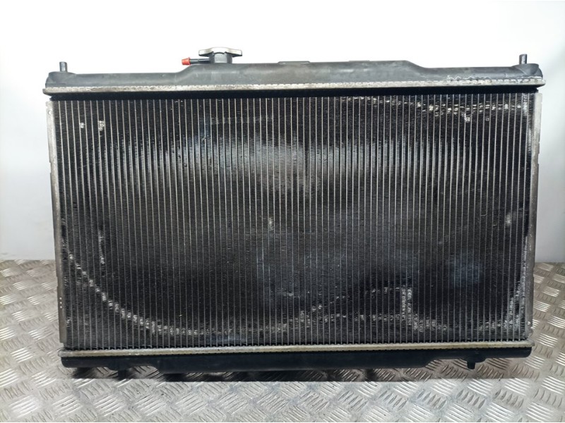 Recambio de radiador agua para honda cr-v (rd8) es referencia OEM IAM MN4220003700  DENSO