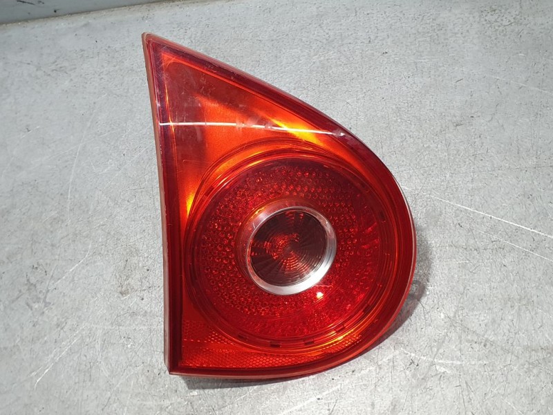 Recambio de piloto trasero izquierdo para volkswagen golf v berlina (1k1) trendline referencia OEM IAM 1K6945093E  INTERIOR