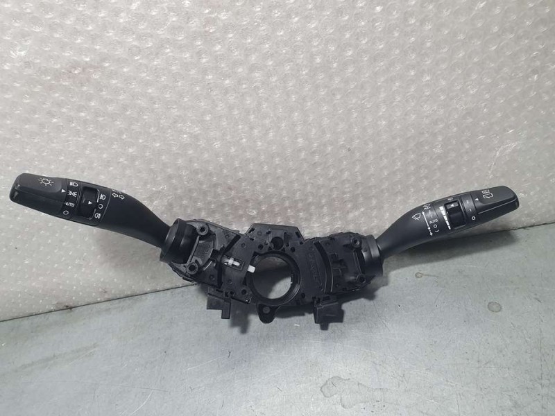 Recambio de mando luces y limpia para kia stonic (ybcuv) concept referencia OEM IAM 93403H8960  