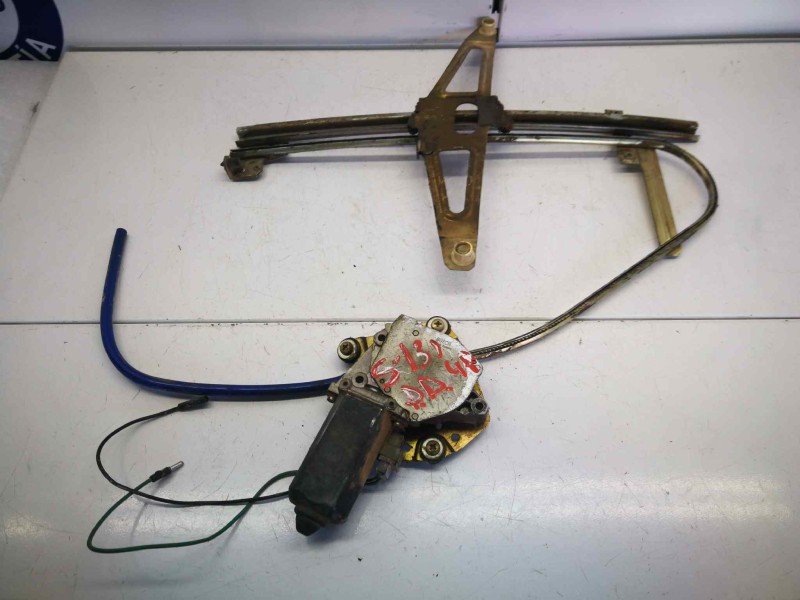 Recambio de elevalunas delantero derecho para seat 131 supermirafiori referencia OEM IAM   2 PINS