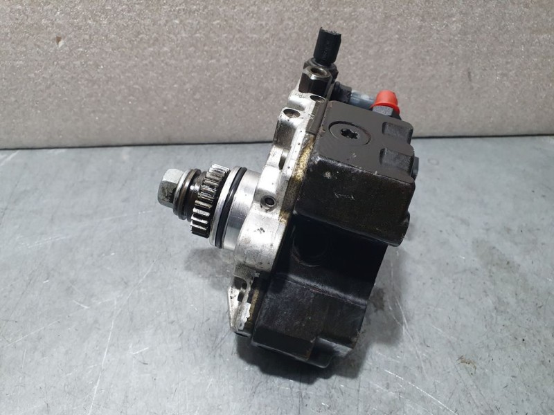 Recambio de bomba alta presion para mercedes-benz clase b (w245) 200 cdi (245.208) referencia OEM IAM A6400700701 0445010120 BOS