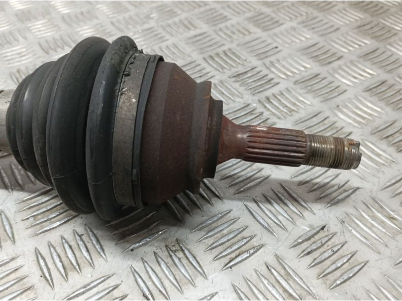 Recambio de transmision delantera izquierda para citroën c4 cactus live referencia OEM IAM 9677477080  