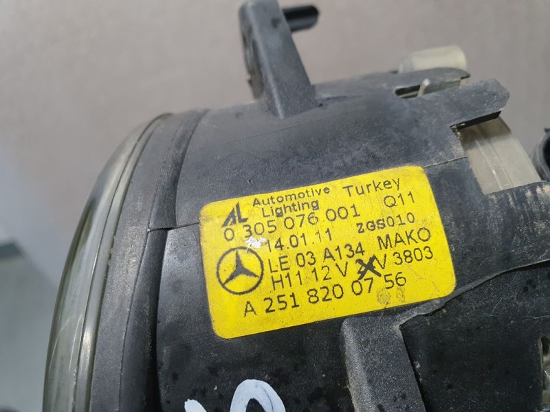 Recambio de faro antiniebla izquierdo para mercedes-benz clase b (w245) b 160 (245.231) referencia OEM IAM A2518200756 030507600