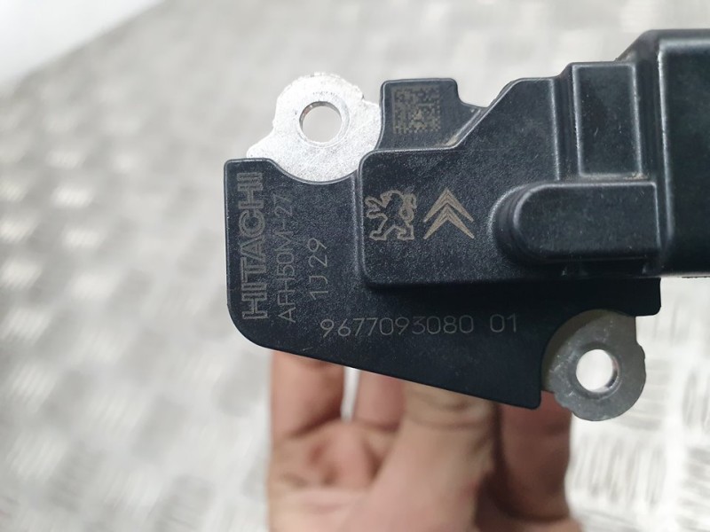 Recambio de caudalimetro para peugeot expert furgón pro standar referencia OEM IAM 9677093080 AFH50M27 HITACHI