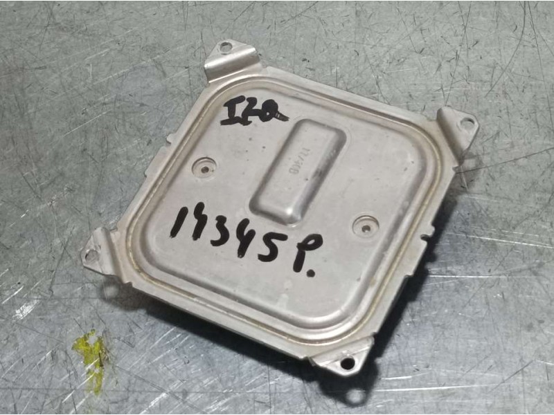 Recambio de centralita faro para renault captur zen referencia OEM IAM 260558608R A2C90665700 CONTINENTAL