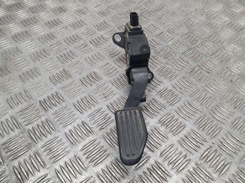 Recambio de potenciometro pedal para toyota yaris hsd active referencia OEM IAM 781100D110 09377778330 