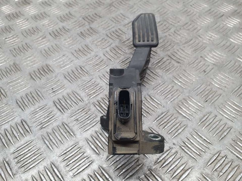 Recambio de potenciometro pedal para toyota yaris hsd active referencia OEM IAM 781100D110 09377778330 