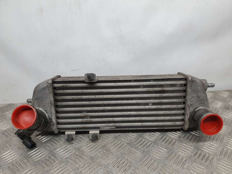 Recambio de intercooler para kia cee´d drive referencia OEM IAM 282712A610 6714315 MODINE