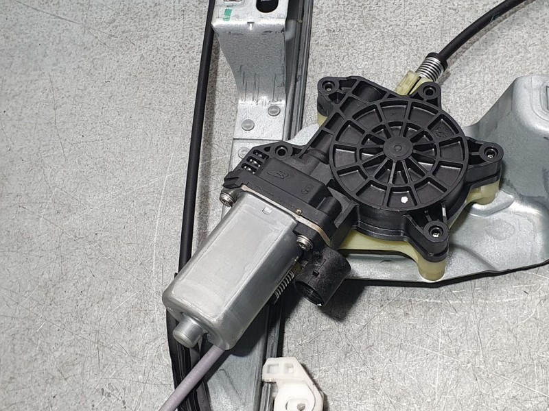 Recambio de elevalunas delantero derecho para renault kangoo profesional referencia OEM IAM 807208423R  ELECTRICO 2 PINS