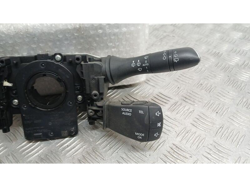 Recambio de mando luces y limpia para renault megane iv berlina 5p zen referencia OEM IAM 255678341R  171123SN1