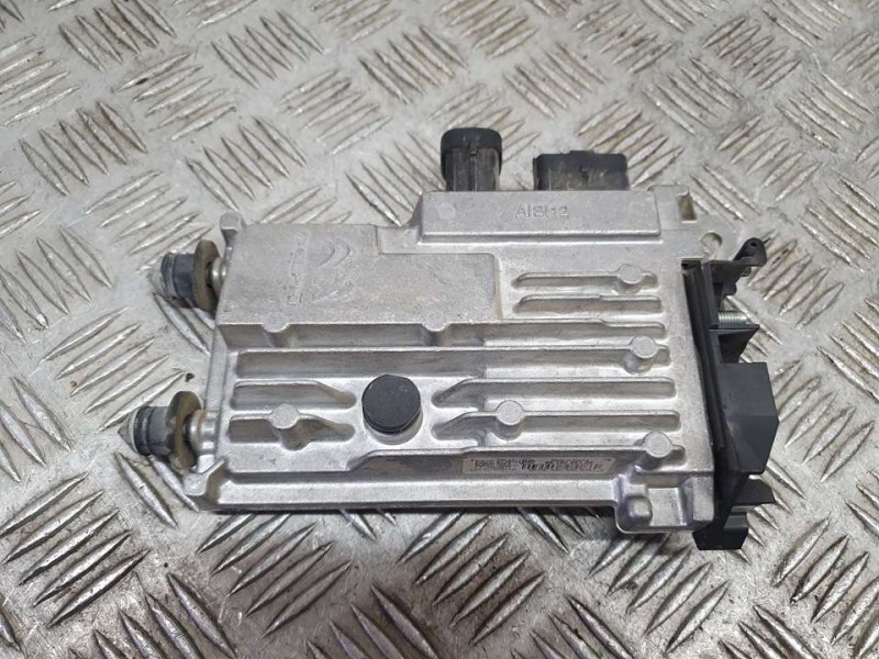 Recambio de centralita start / stop para peugeot 308 style referencia OEM IAM 9819598180 28535617 DELPHI