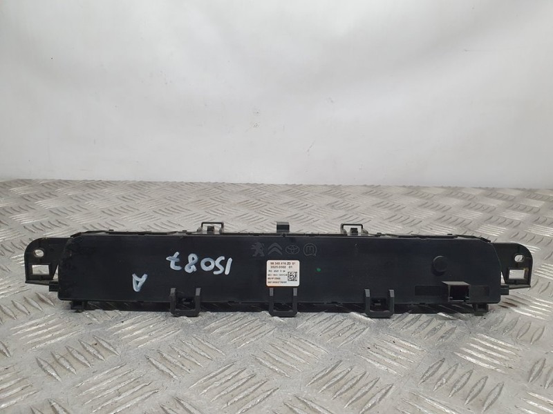 Recambio de mando calefaccion / aire acondicionado para peugeot expert furgón pro standar referencia OEM IAM 98340416ZD 35250502