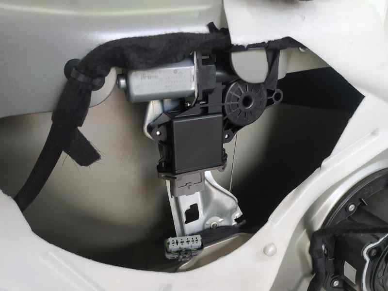 Recambio de elevalunas trasero izquierdo para peugeot 3008 style referencia OEM IAM 9682808780  ELECTRICO 6 PINES