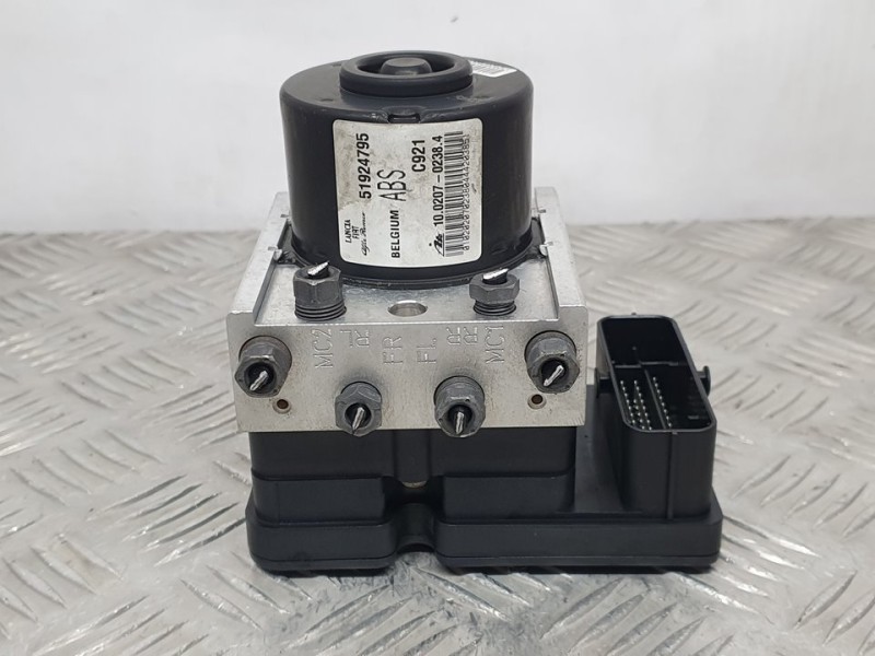 Recambio de abs para fiat doblo ii cargo (263) furgón base referencia OEM IAM 51924795 10020702384 ATE