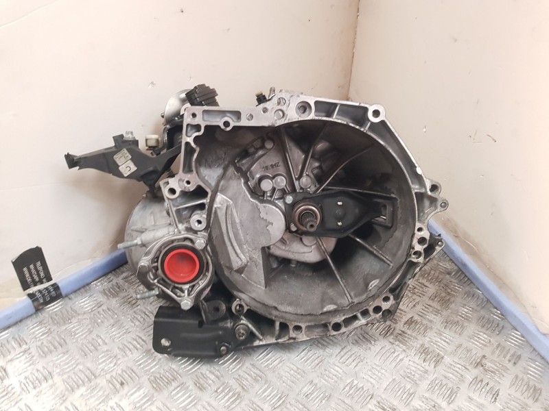 Recambio de caja cambios para peugeot partner furgoneta/monovolumen (k9) 1.5 bluehdi 100 referencia OEM IAM 20ET54 6724054B 5VEL