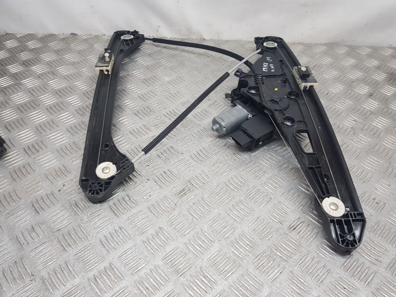 Recambio de elevalunas delantero derecho para peugeot 3008 ii suv (mc_, mr_, mj_, m4_) 1.2 thp/ puretech 130 (mrhnsm, mrhnsu, mr