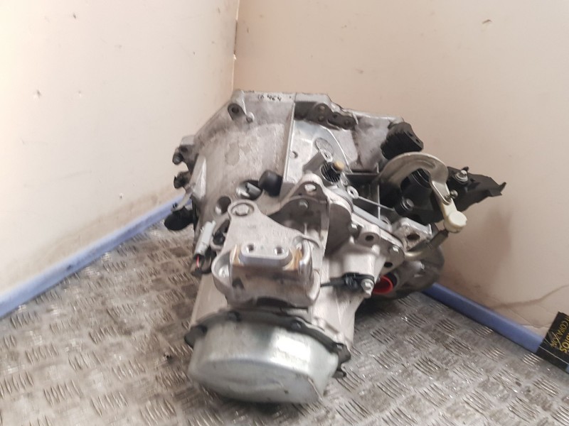 Recambio de caja cambios para peugeot partner furgoneta/monovolumen (k9) 1.5 bluehdi 100 referencia OEM IAM 20ET54 6724054B 5VEL