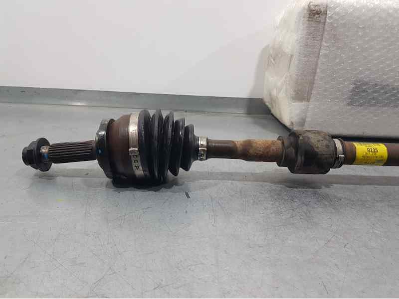 Recambio de transmision delantera derecha para kia stonic (ybcuv) concept referencia OEM IAM 49501H8250  