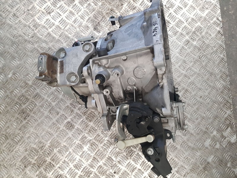 Recambio de caja cambios para peugeot partner furgoneta/monovolumen (k9) 1.5 bluehdi 100 referencia OEM IAM 20ET54 6724054B 5VEL