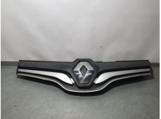 REJILLA DELANTERA 623829154R ROZADA PATA ROTA