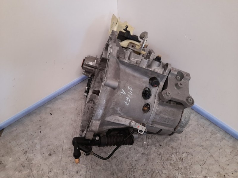 Recambio de caja cambios para citroën c-elysée exclusive referencia OEM IAM 20ET30 9514599B 5VELOCIDADES