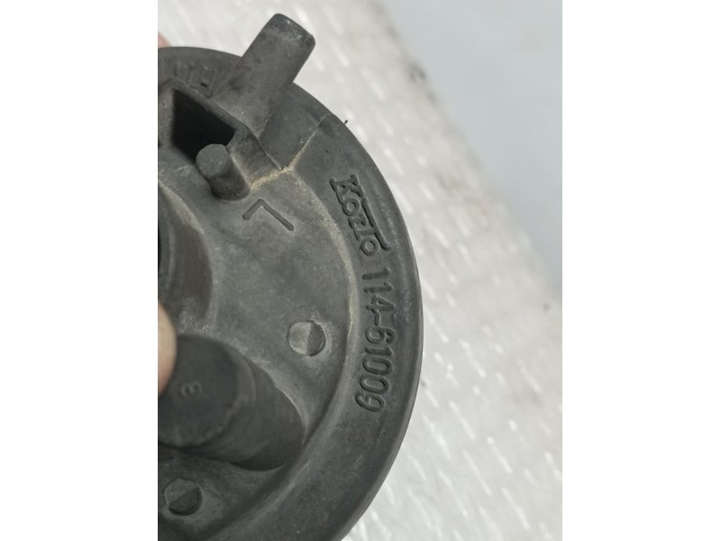 Recambio de faro antiniebla izquierdo para mazda 5 berl. (cr) 2.0 crtd active (81kw) referencia OEM IAM 11461009  KOITO