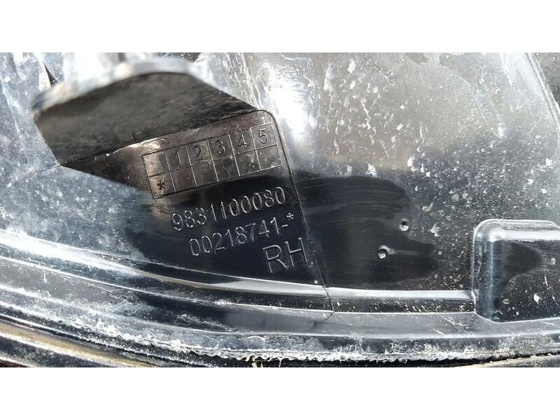 Recambio de piloto trasero derecho para citroën c4 1.2 12v e-thp pure tech referencia OEM IAM 9831100080 LED/EXTERIOR LED/EXTERI