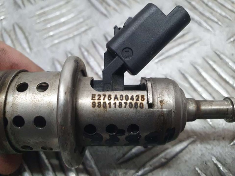 Recambio de inyector adblue para peugeot 508 allure referencia OEM IAM 9801187080 E275A00425 