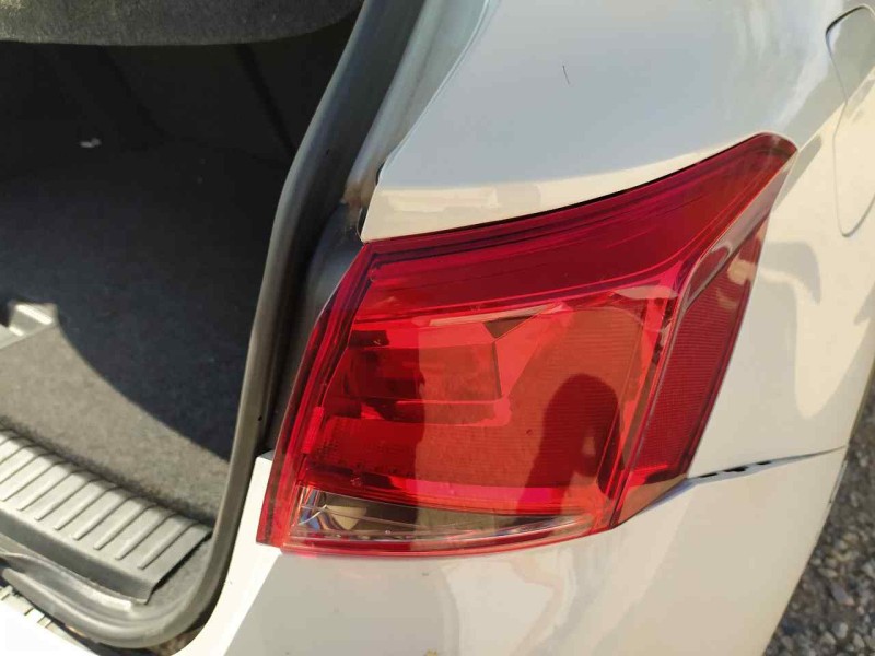 Recambio de piloto trasero derecho para seat arona style edition referencia OEM IAM 6F9945096B  EXTERIOR