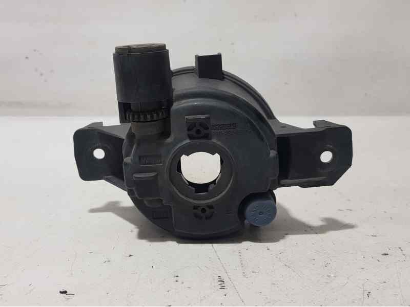 Recambio de faro antiniebla izquierdo para bmw serie 1 berlina (e81/e87) 118d referencia OEM IAM 63177837502 89203662 VALEO