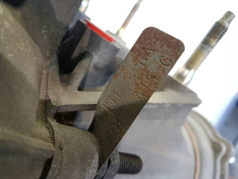 Recambio de caja cambios para ford fiesta berlina básico referencia OEM IAM 97WTRA F0B7A15C 5VELOCIDADES